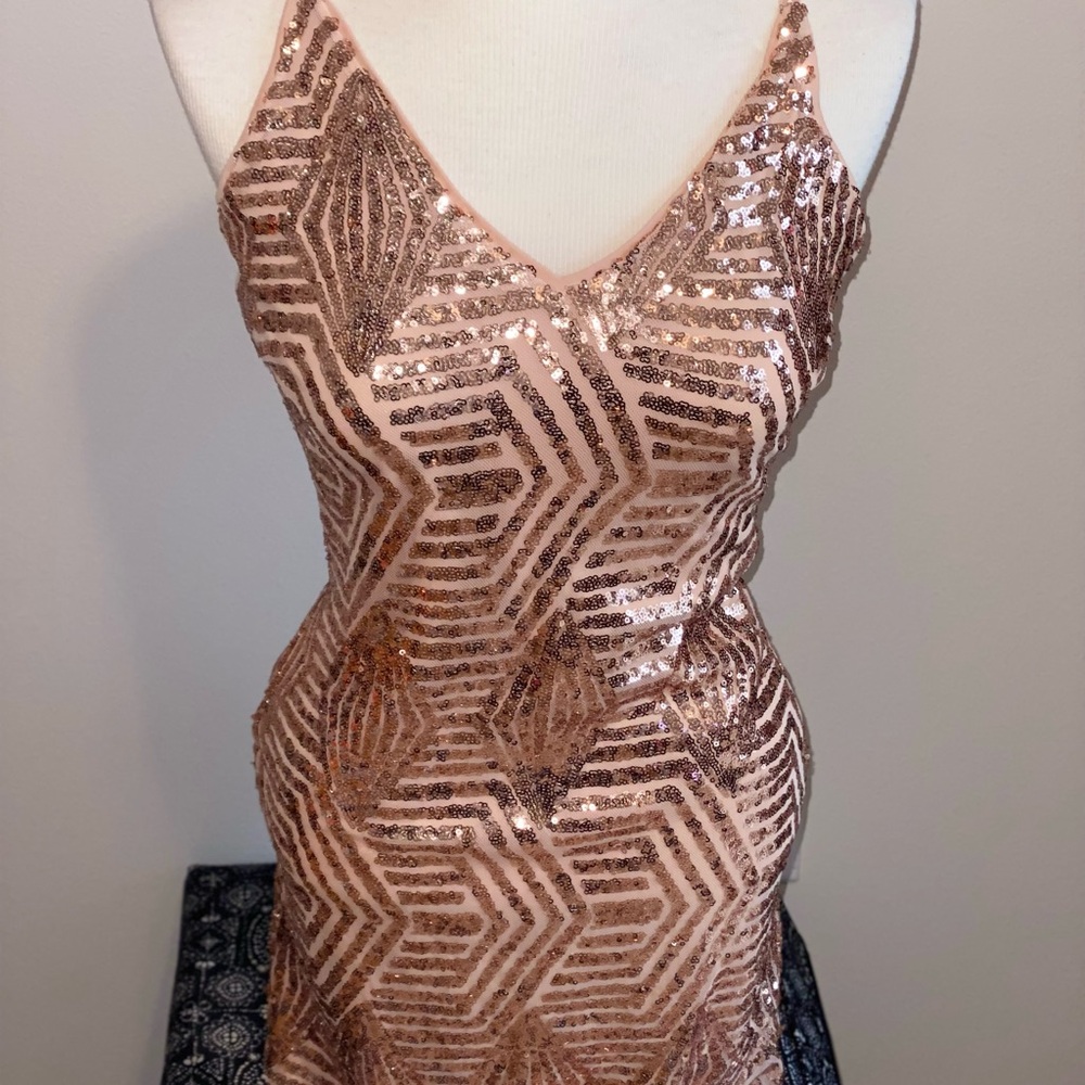 Elegant Sequin Geometric Dress